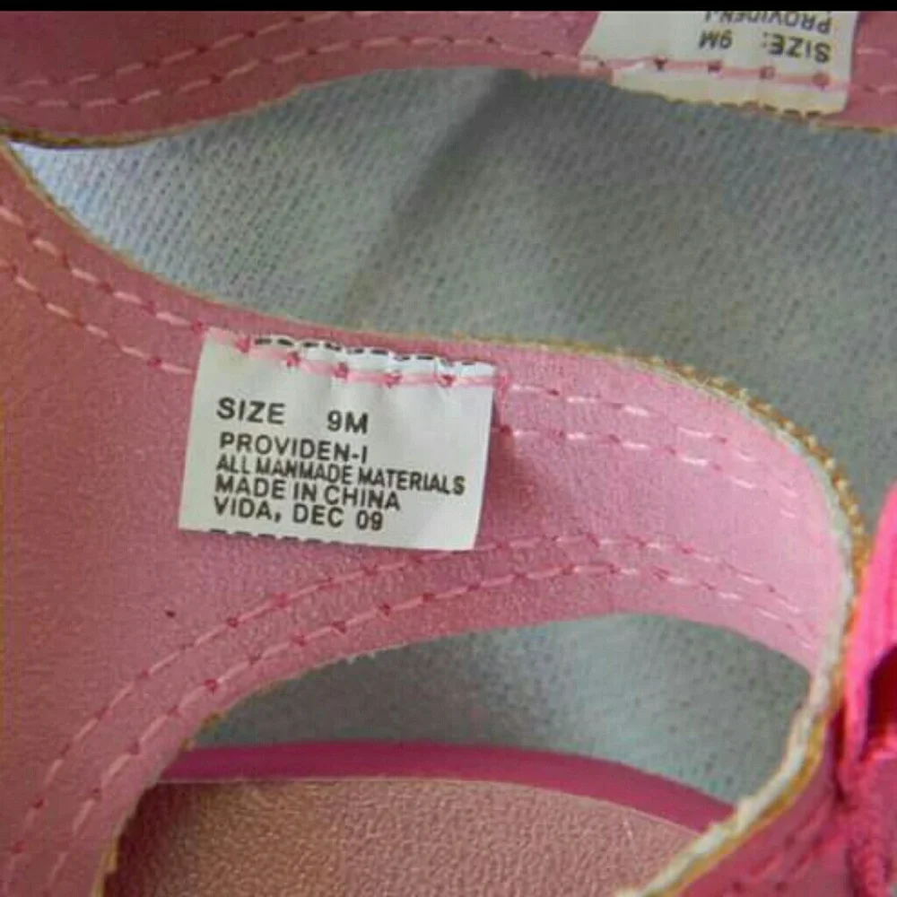 OshKosh B'Gosh Sandles Pink Sz 9 girls